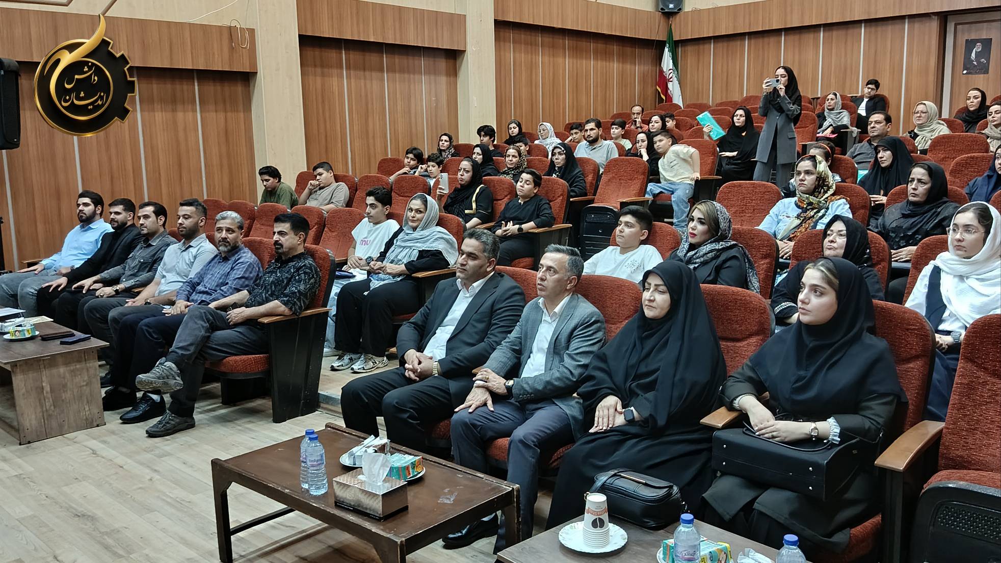 همایش المپیاد های علمی باشگاه دانش پژوهان جوان توسط گروه آموزشی دانش اندیشان