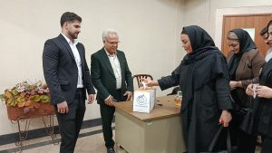 انتخابات انجمن اولیا و مربیان در دبیرستان دانش اندیشان 